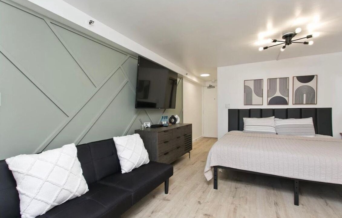 Photo of Bedroom in Waikiki