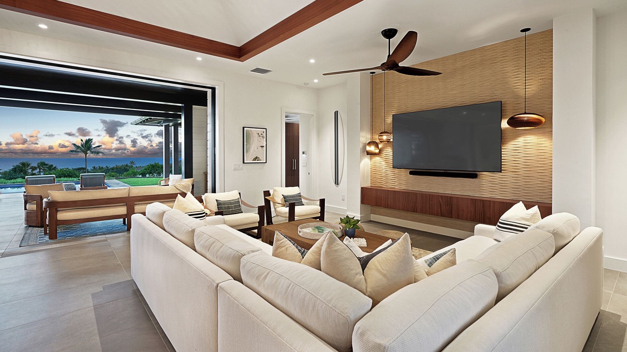 Photo of Bedroom in Poipu