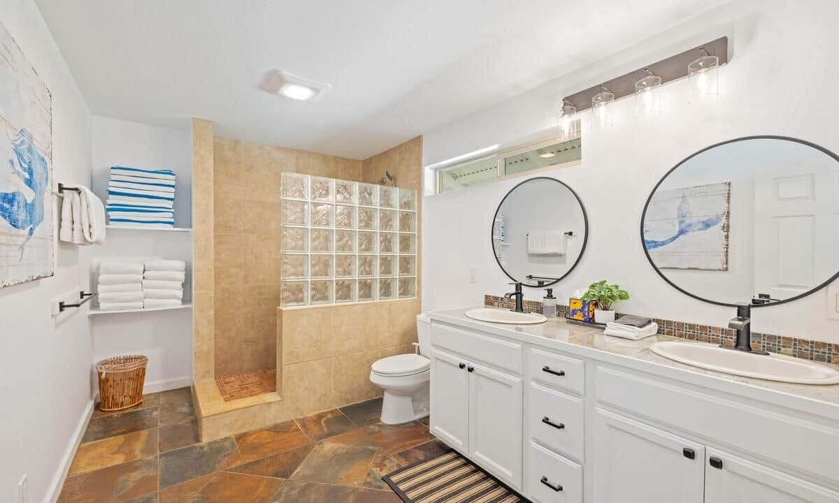 Photo of Bathroom in Koloa