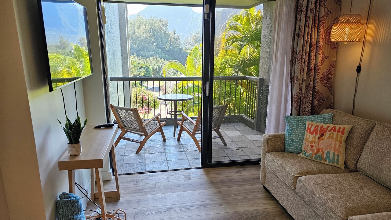 Photo of Livingroom in Princeville