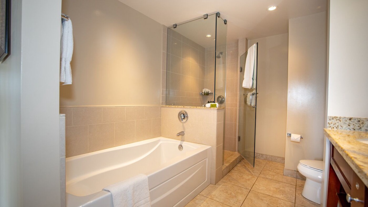Photo of Bathroom in Honokowai