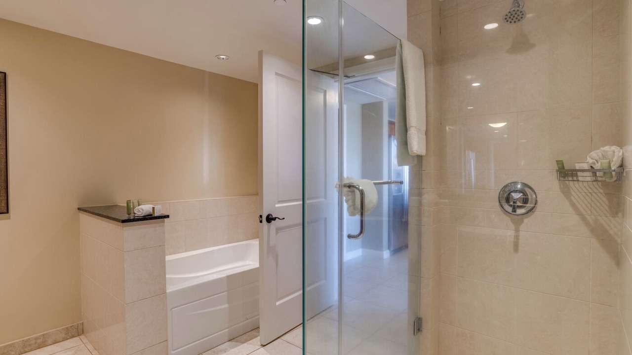 Photo of Bathroom in Honokowai