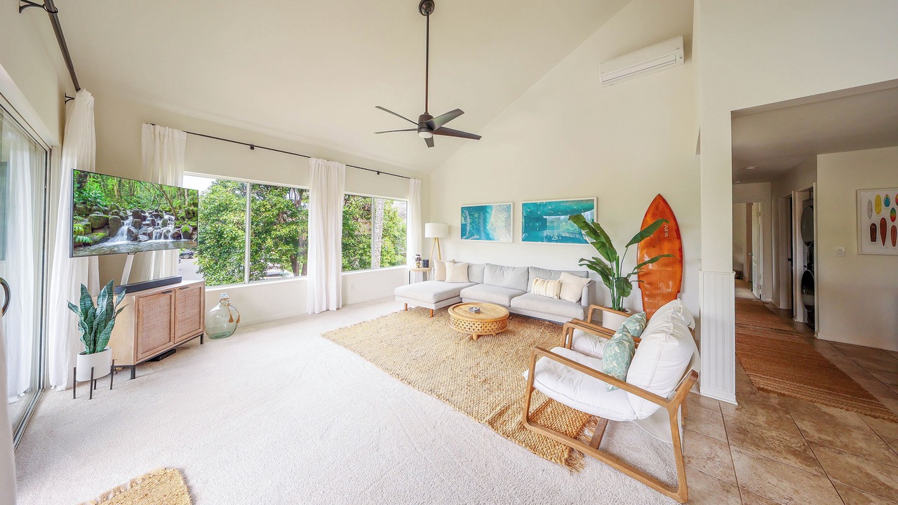 Photo of Livingroom in Bayview