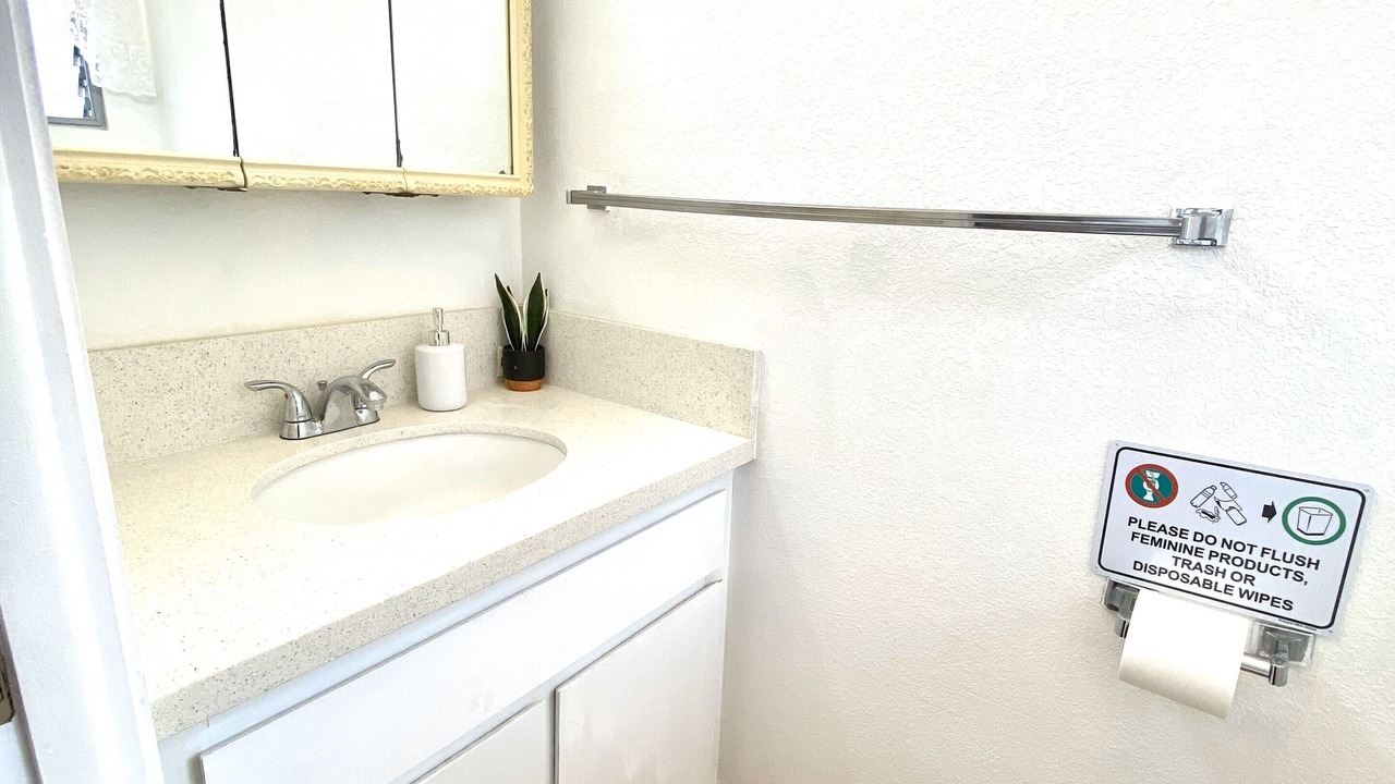 Photo of Bathroom in Hilo