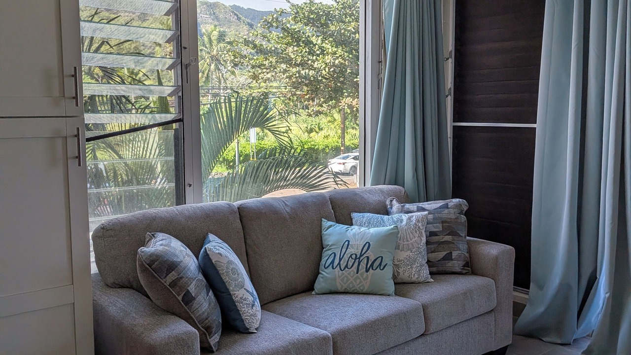 Photo of Livingroom in Punaluu