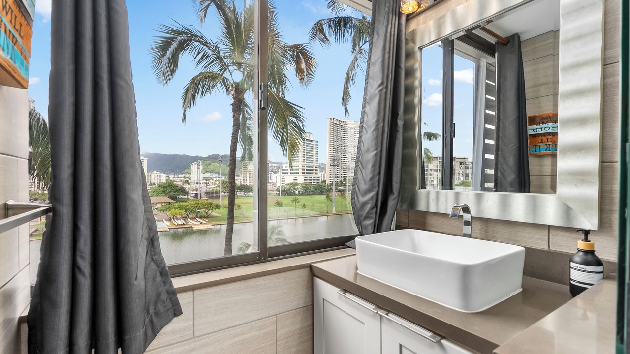Photo of Bathroom in Waikiki