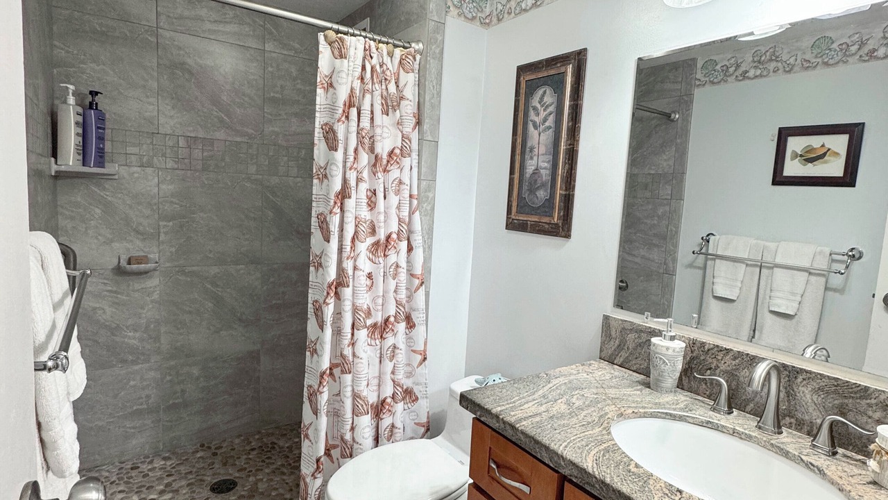 Photo of Bathroom in Kihei