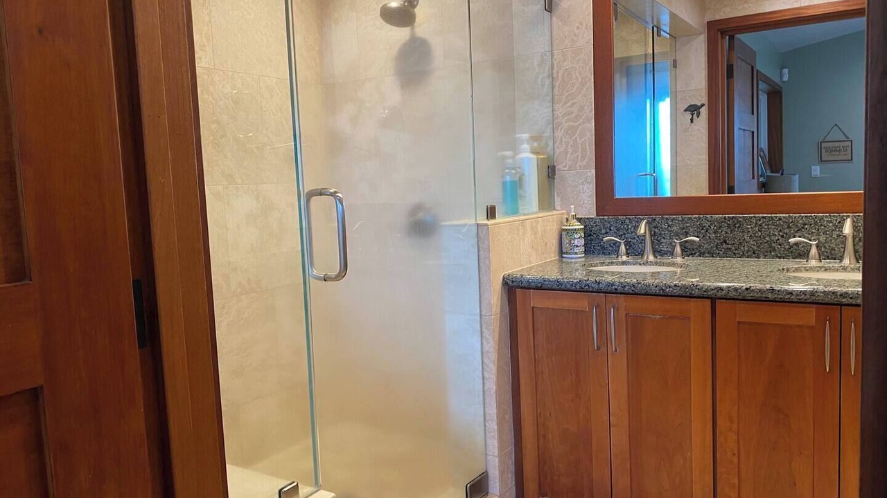Photo of Bathroom in Waialua