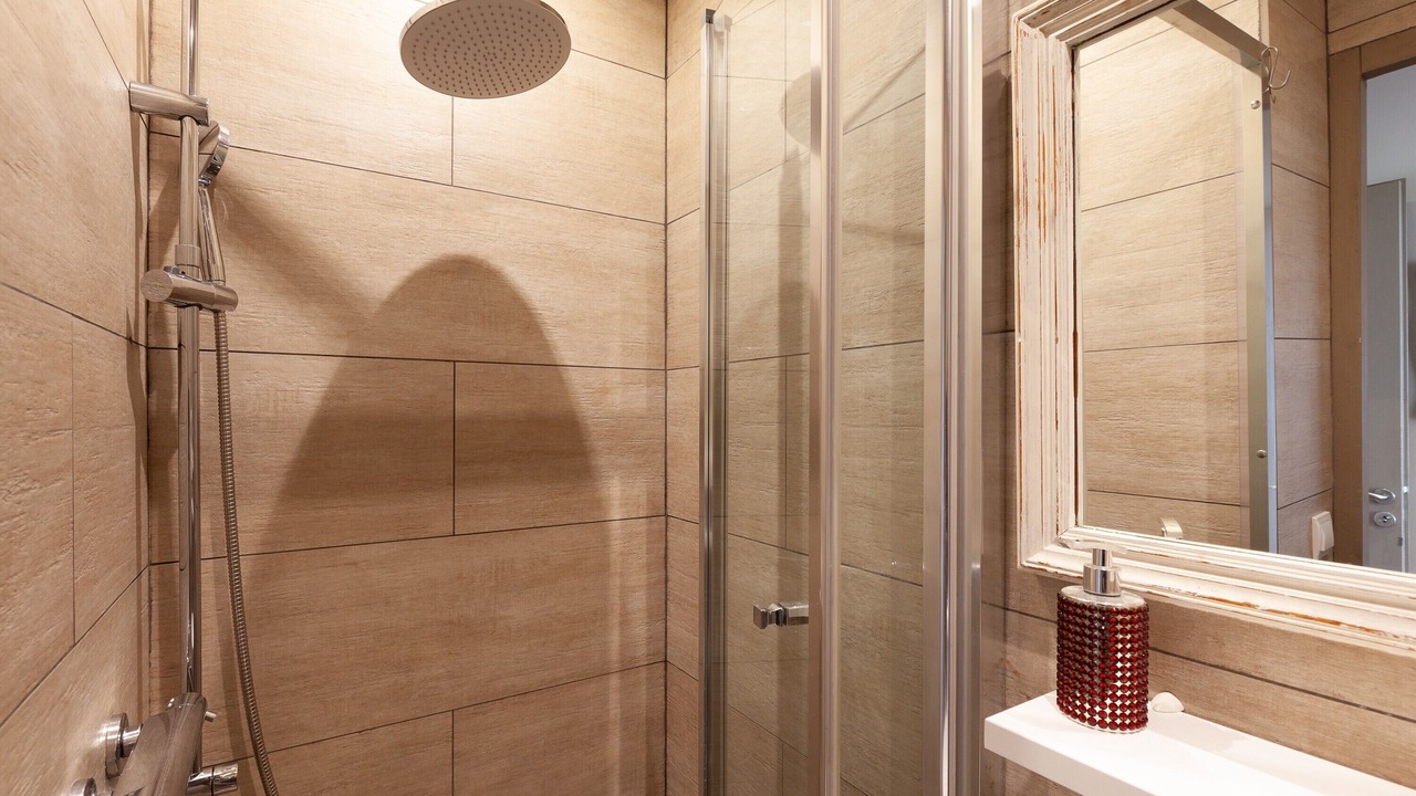 Photo of Bathroom in 7th Arrondissement