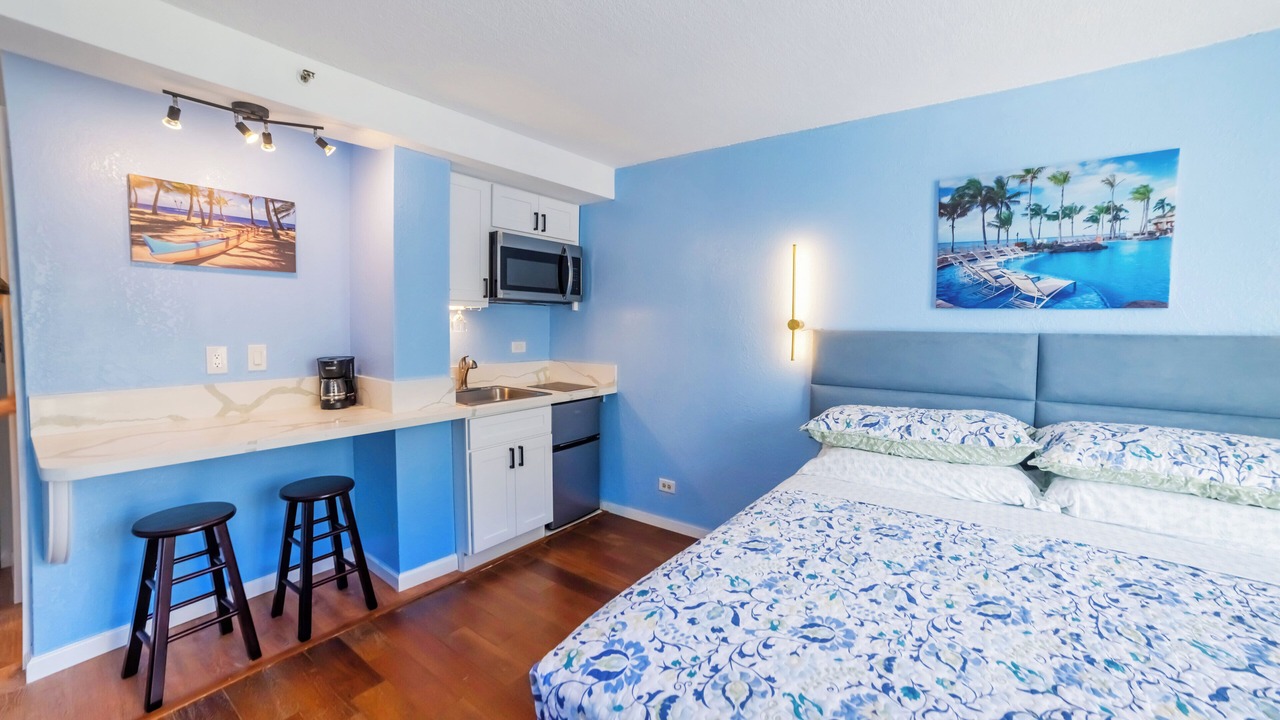 Photo of Bedroom in Waikiki
