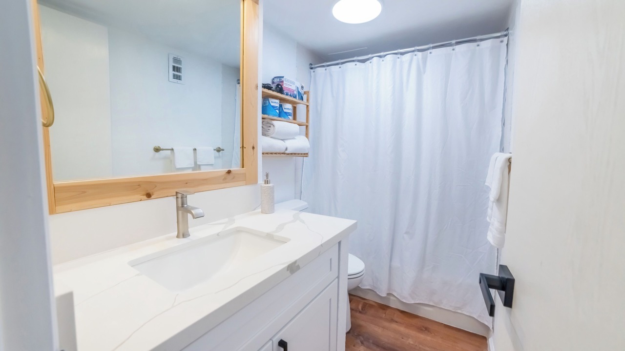 Photo of Bathroom in Waikiki