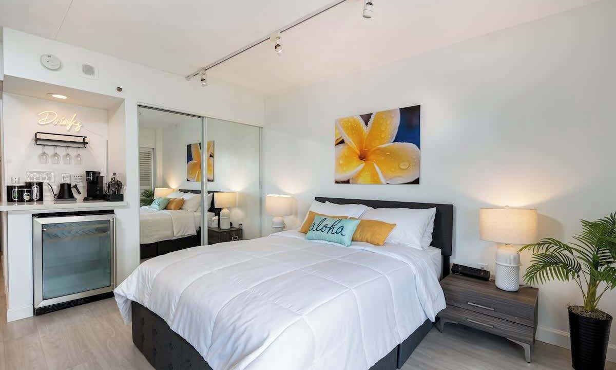 Photo of Bedroom in Waikiki