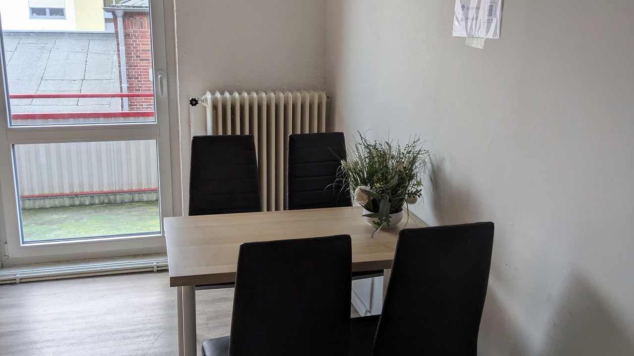 Photo of Kitchen in Center