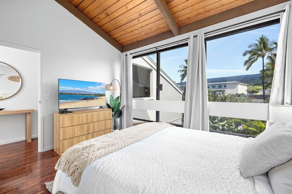 Photo of Bedroom in Historic Kailua Village