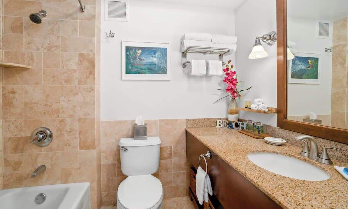 Photo of Bathroom in Hanamaulu