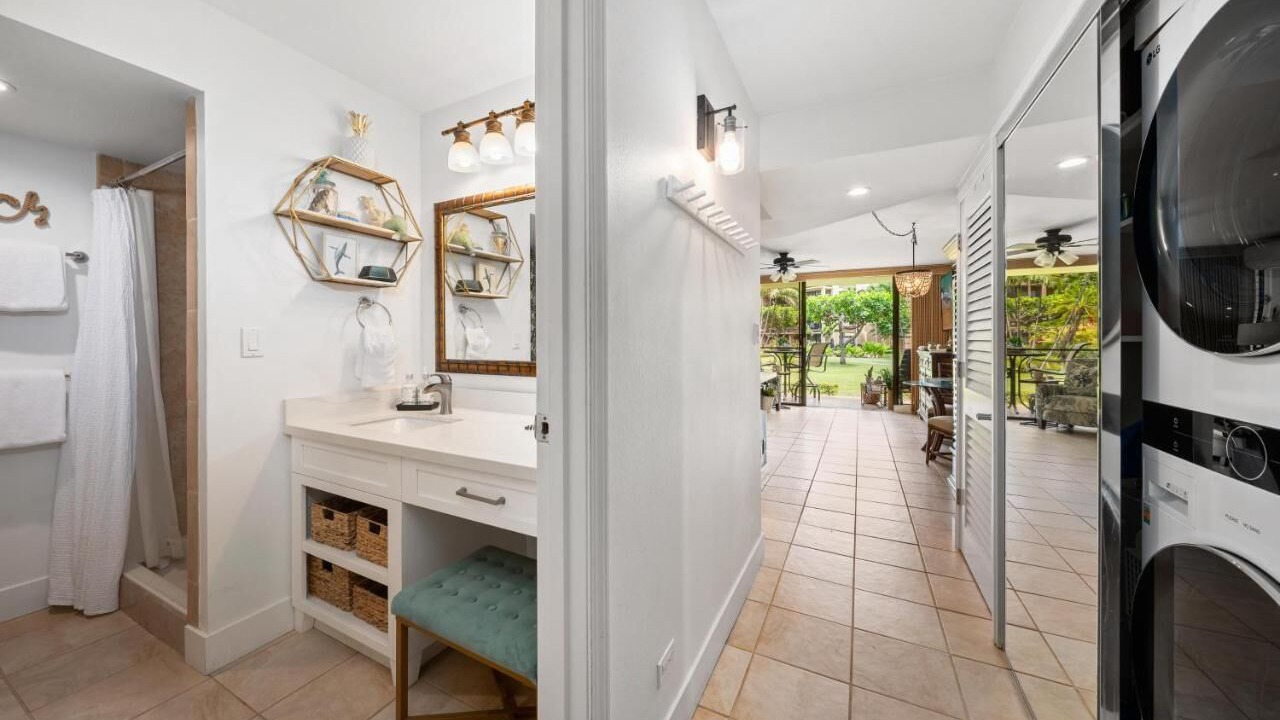 Photo of Bathroom in Honokowai