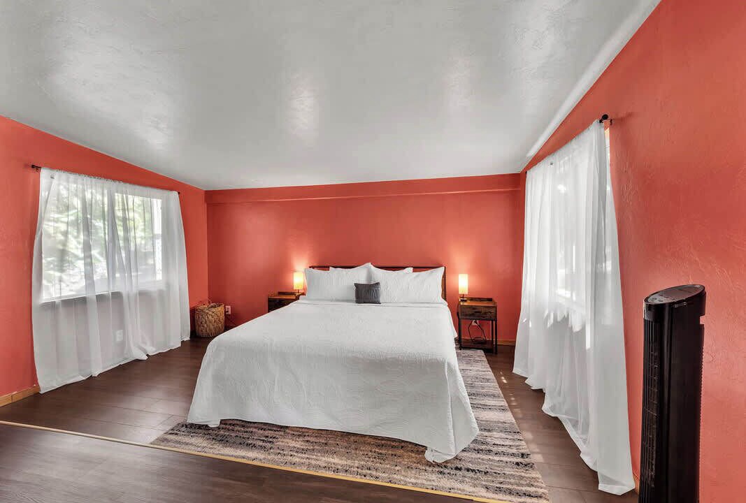 Photo of Bedroom in Kahaluu Bay