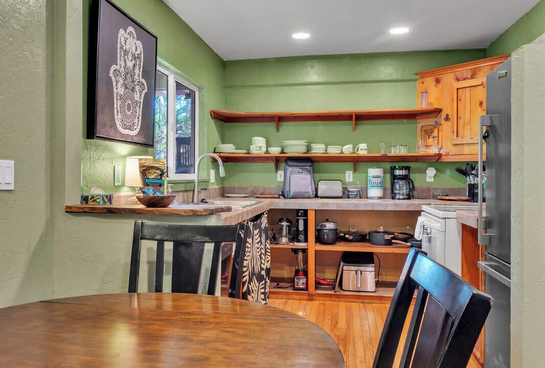 Photo of Kitchen in Kahaluu Bay