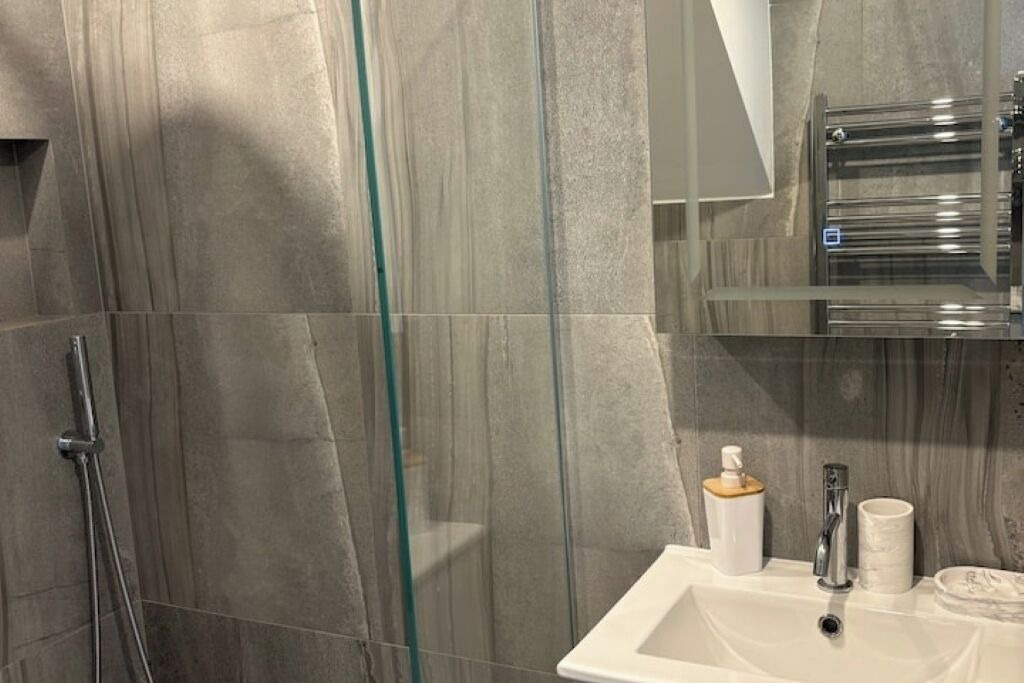 Photo of Bathroom in Syon