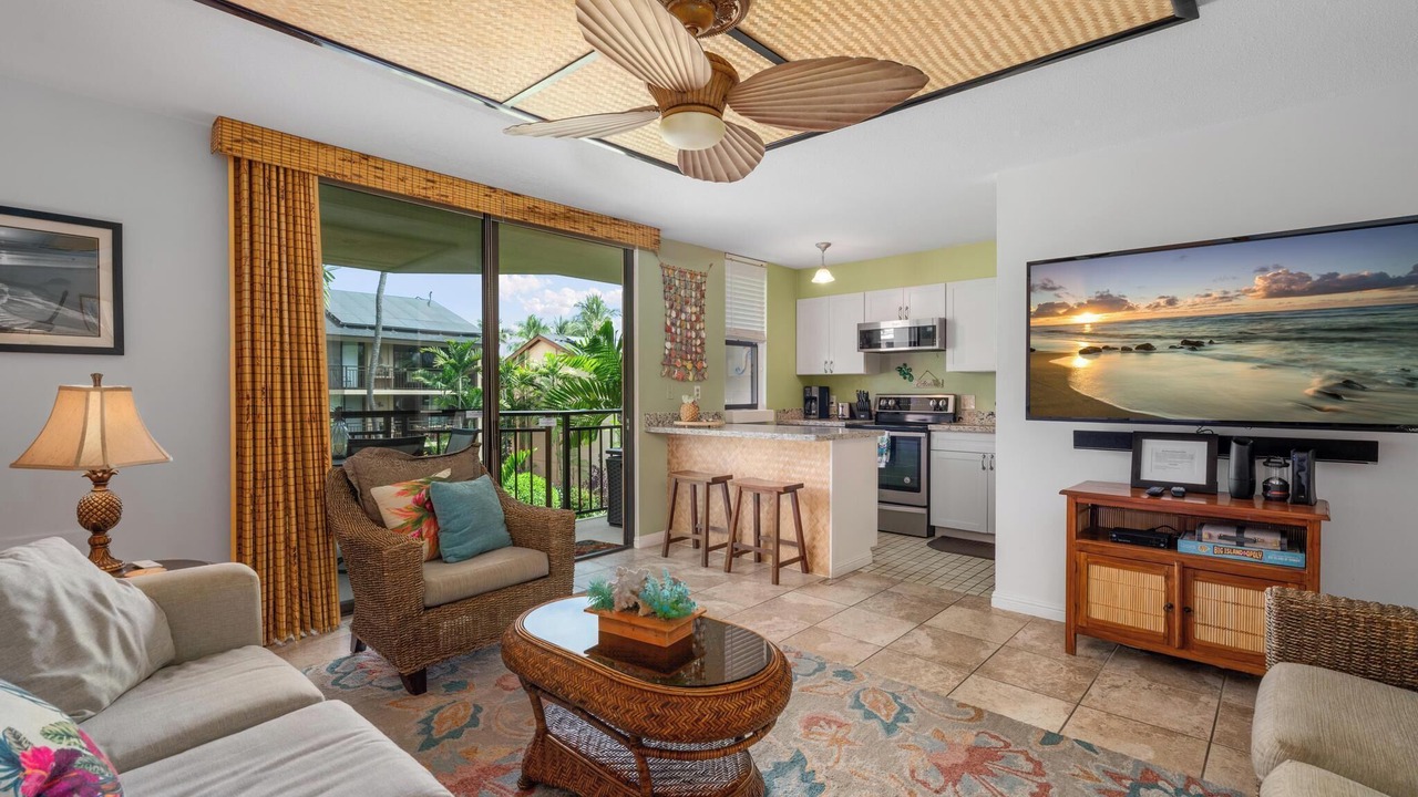 Photo of Livingroom in Kahaluu-Keauhou