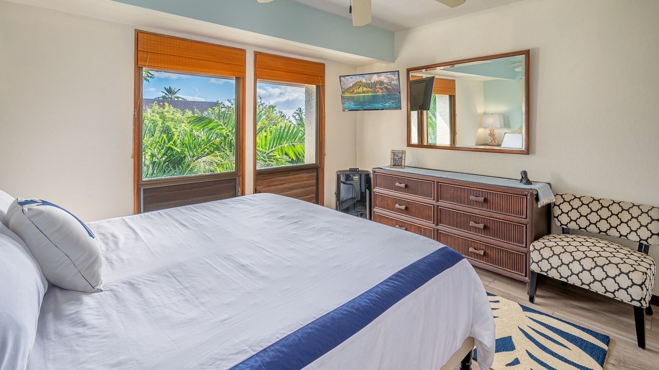 Photo of Bedroom in Poipu