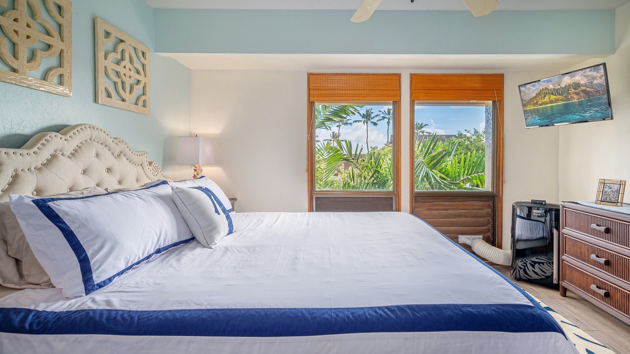 Photo of Bedroom in Poipu