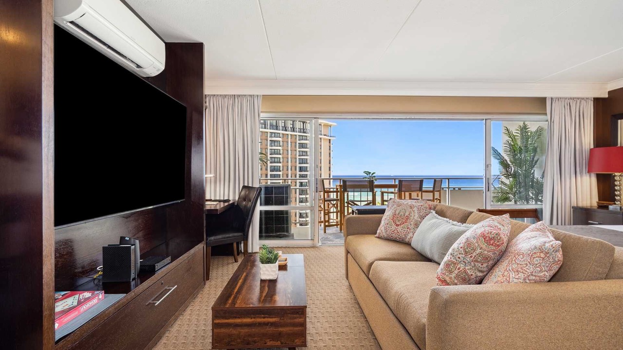 Photo of Livingroom in Waikiki