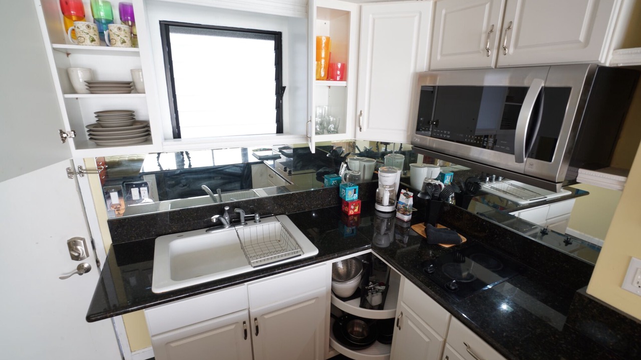 Photo of Kitchen in Waikiki