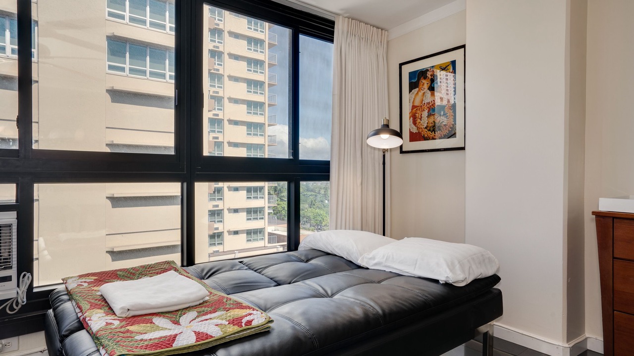 Photo of Bedroom in Waikiki