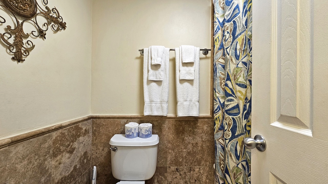 Photo of Bathroom in Waikiki