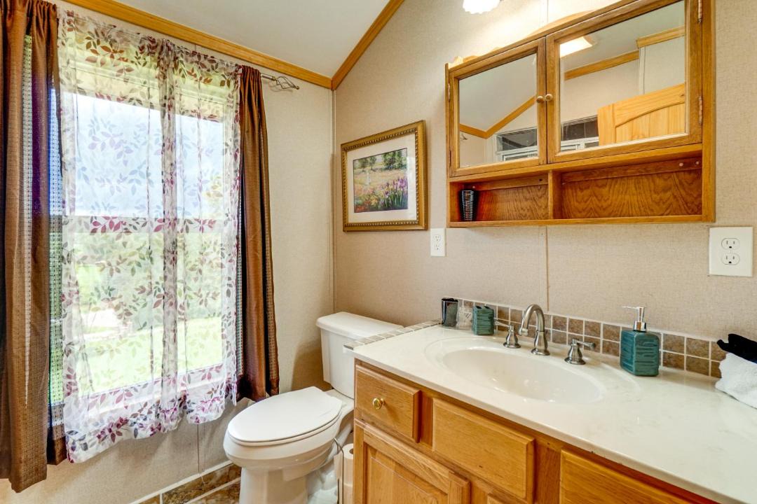 Photo of Bathroom in Lenoir City
