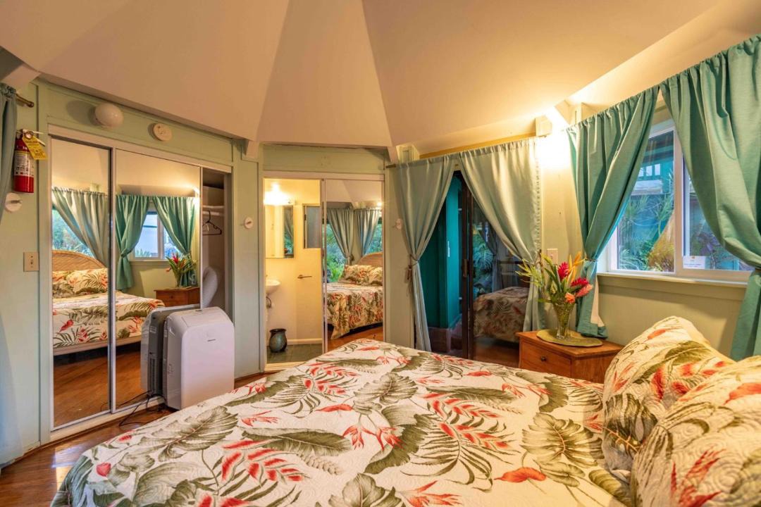 Photo of Bedroom in Haiku
