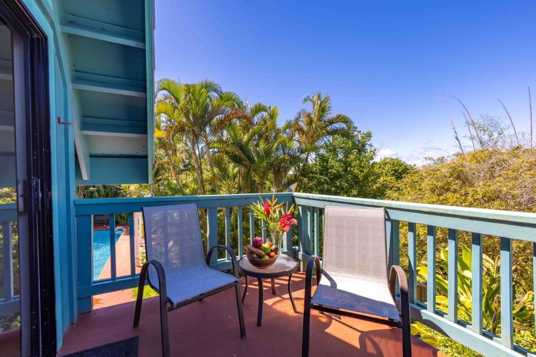 Photo of Patio Balcony in Haiku