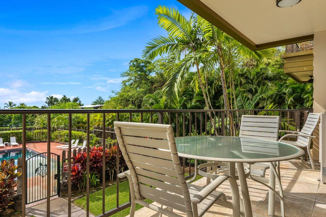 Photo of Patio Balcony in Kahaluu Bay
