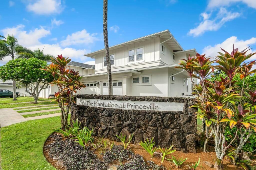 Photo of Others in Princeville