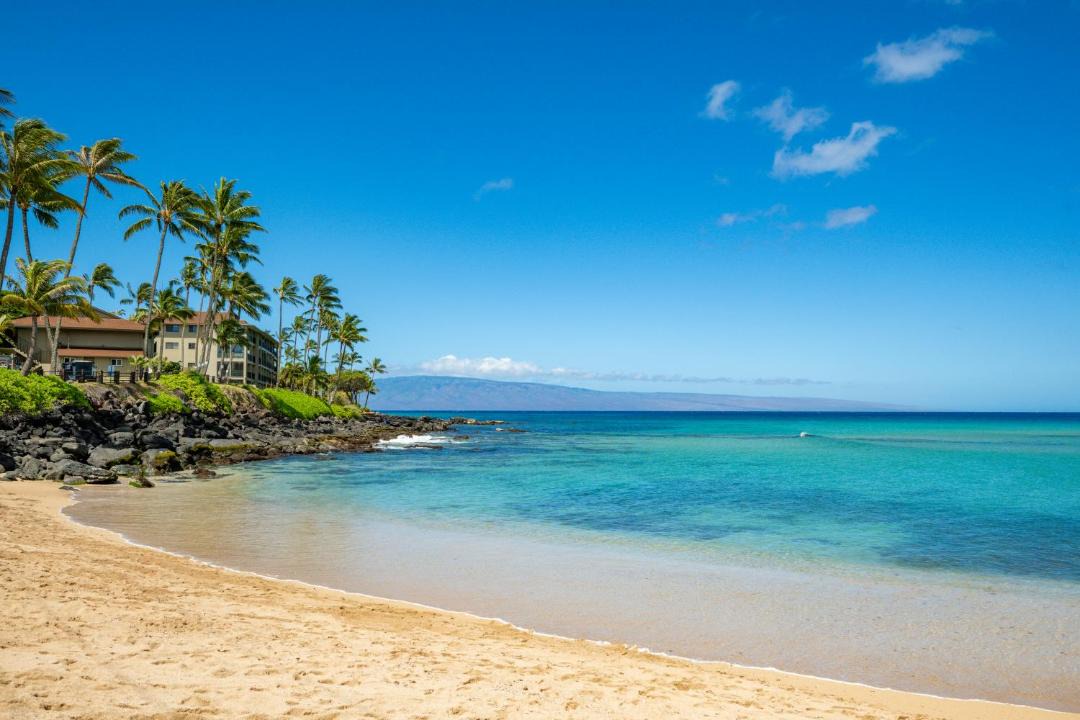 Photo of Others in Kahana