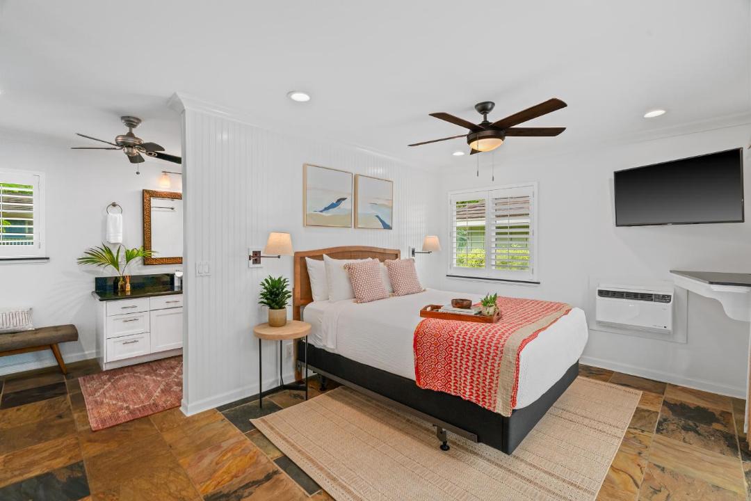 Photo of Livingroom in Poipu