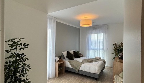 Family Apartment, Balcony