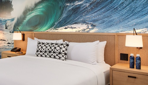 Premium Room, 1 King Bed, Balcony, Oceanfront (View)