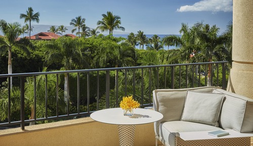 Deluxe Garden View Executive Suite