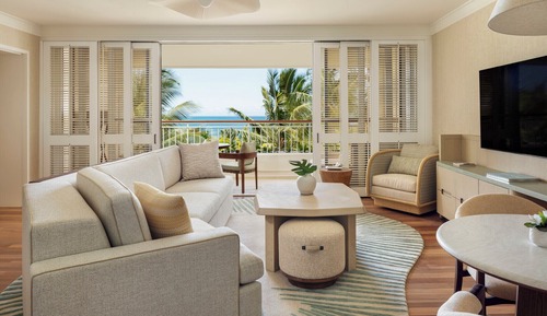 Club Prime Oceanfront One Bedroom Suite, Club Lounge Access