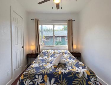 Private Room in Ocean View Cabin Shared Bathroom - Adults Only