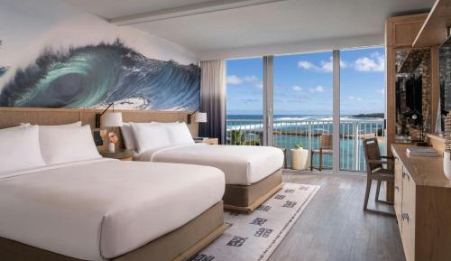 Queen Room with Ocean View and Balcony
