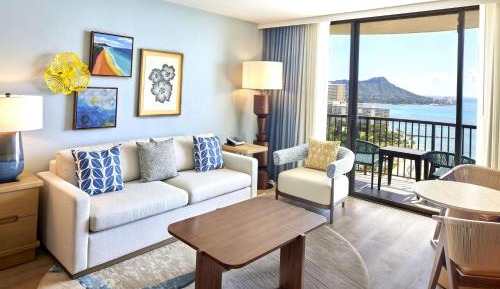One-Bedroom King Suite with Ocean Front View