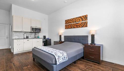 Studio Apartment