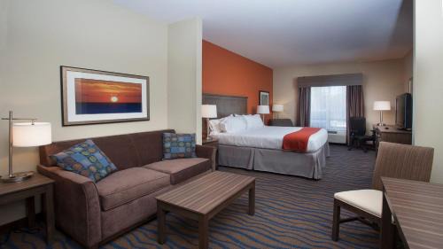 King Suite with Additional Living Area