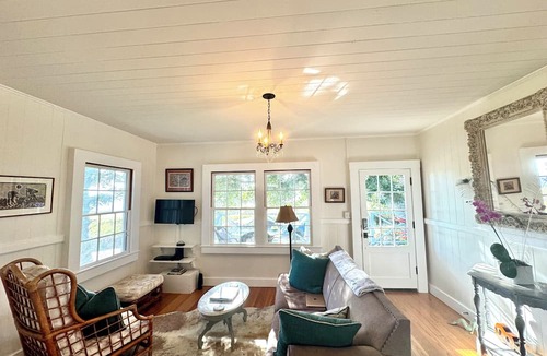 Hawi Hotel | Puakea Ranch