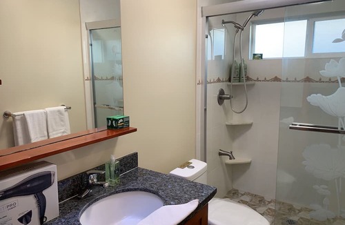Diamond Head - Kapahulu - St. Louis Villa | Comfortable 3bedr and 2 bath near Waikiki Beach & Resort Area.