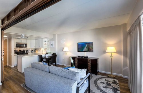 Waikiki Apartment | 1519 · Ilikai Collection # 9. Beachfront Resort, upgraded