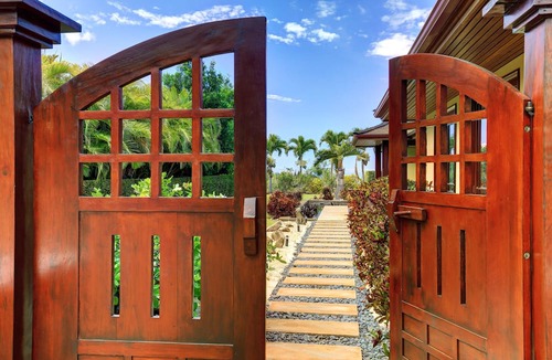 Historic Lahaina Front Street House | Serene and Peaceful with Heated Pool
